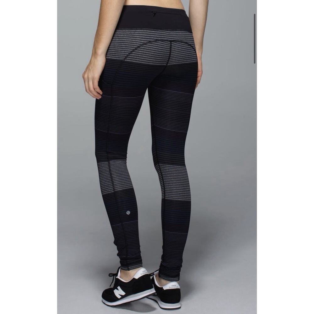 Rare LULULEMON Speed Tight II Legging •10• Om Stripe Black Multi / Black Pants